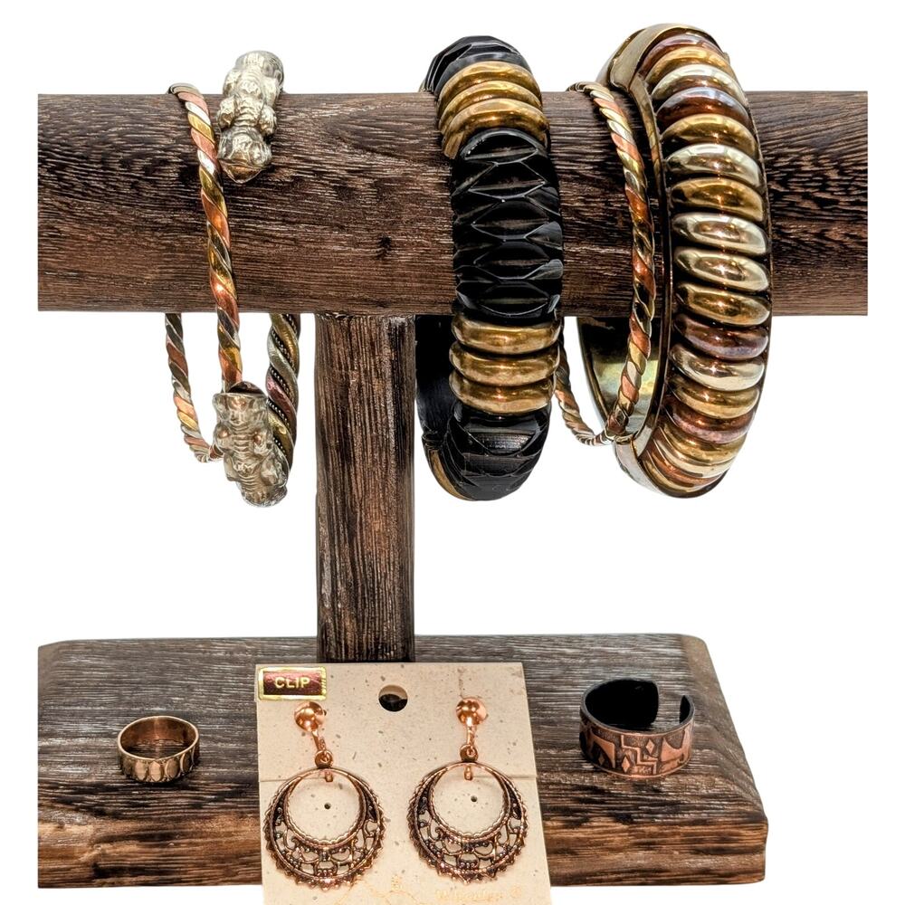 Eight Piece Lot of Tri-Tone Metal/Copper Jewelry